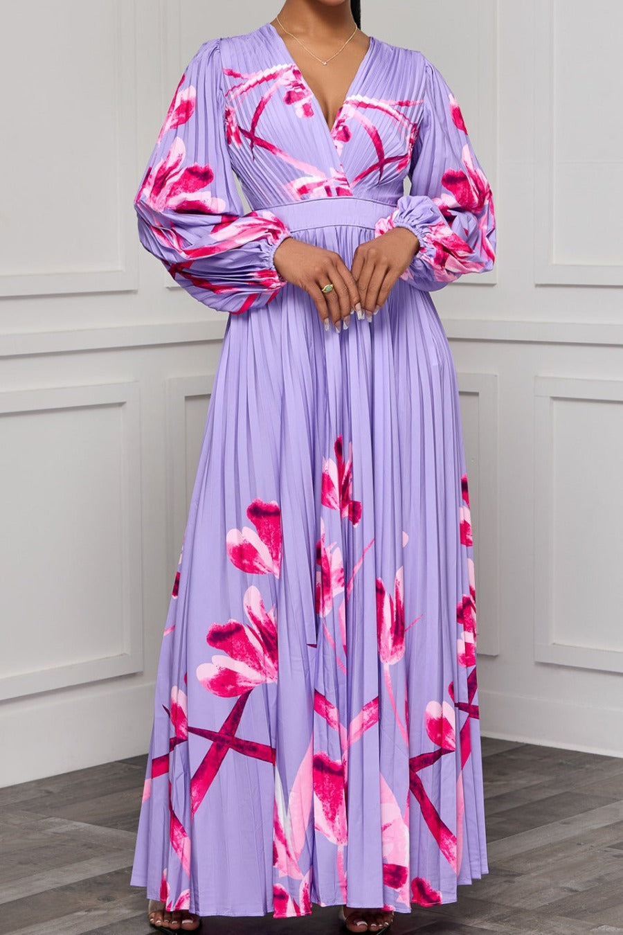 Floral Elegance Plus-Size Maxi Dress"