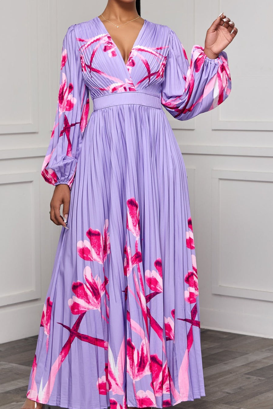 Floral Elegance Plus-Size Maxi Dress"