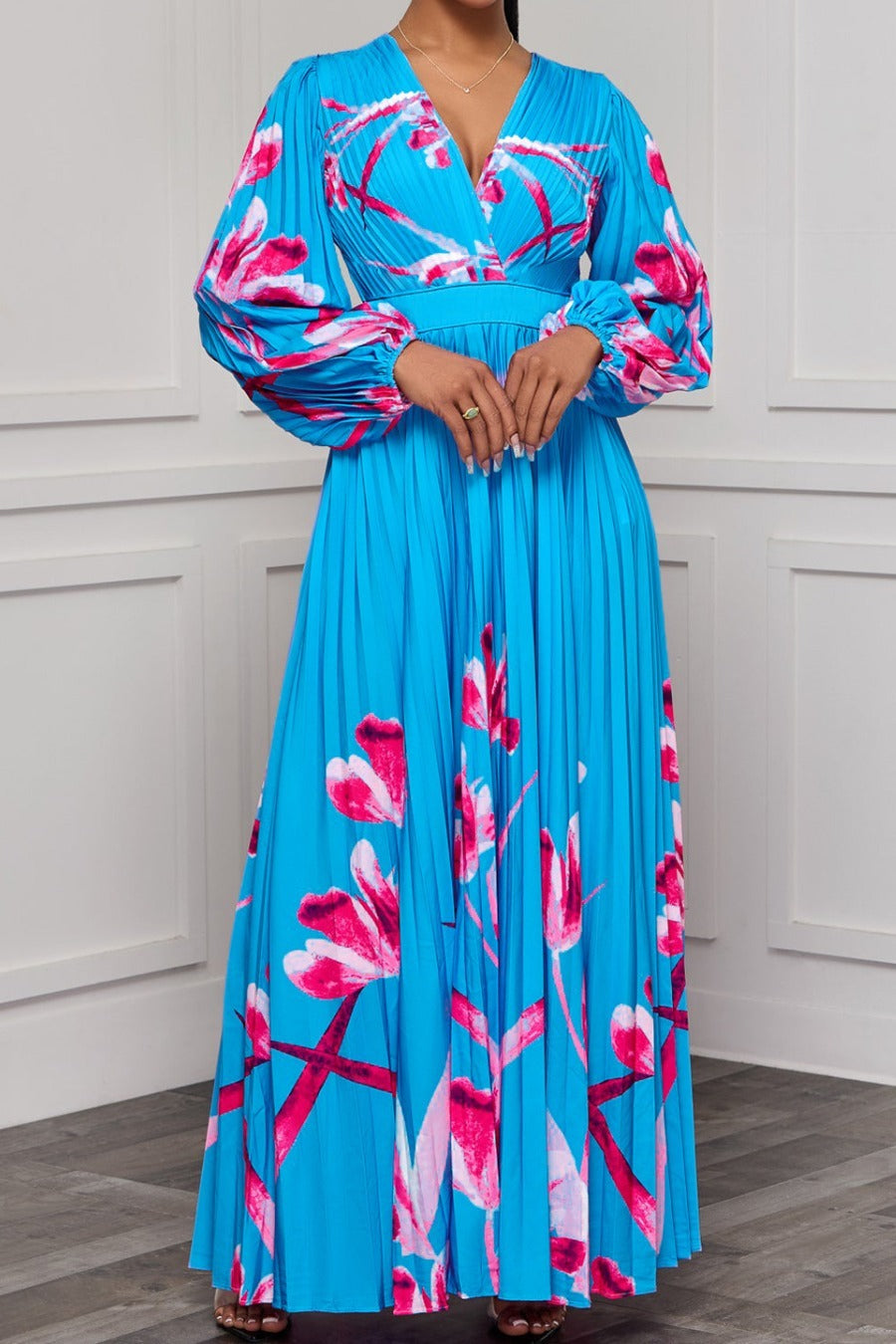 Floral Elegance Plus-Size Maxi Dress"